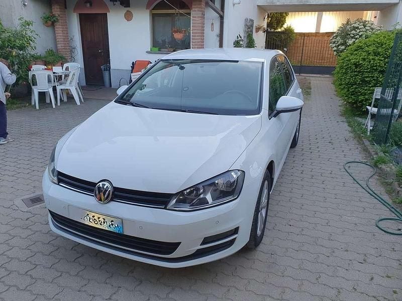 Usata VW Golf VII Comfortline 105 CV (77 kW) 2015 Bianco Berlina