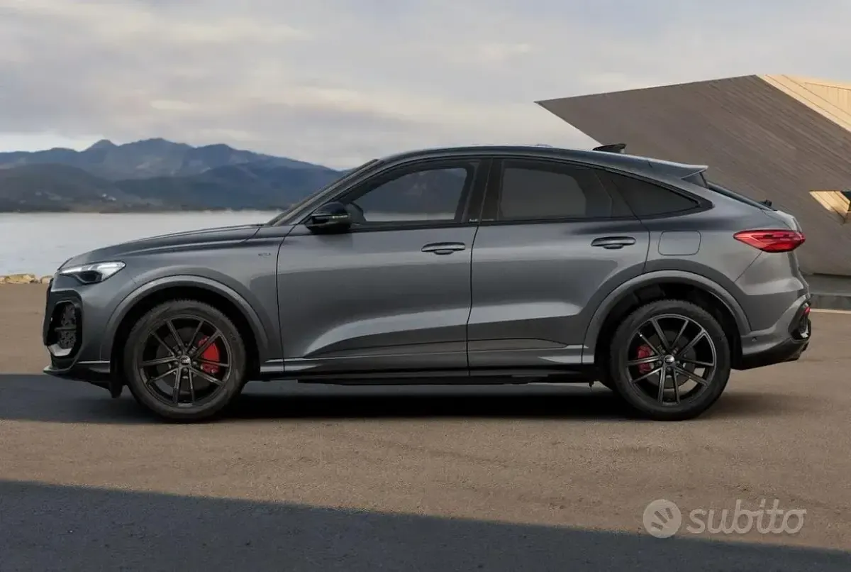 Nuova Audi Q5 Sportback S-Line 299 CV (219 kW) 2026 Grigio SUV