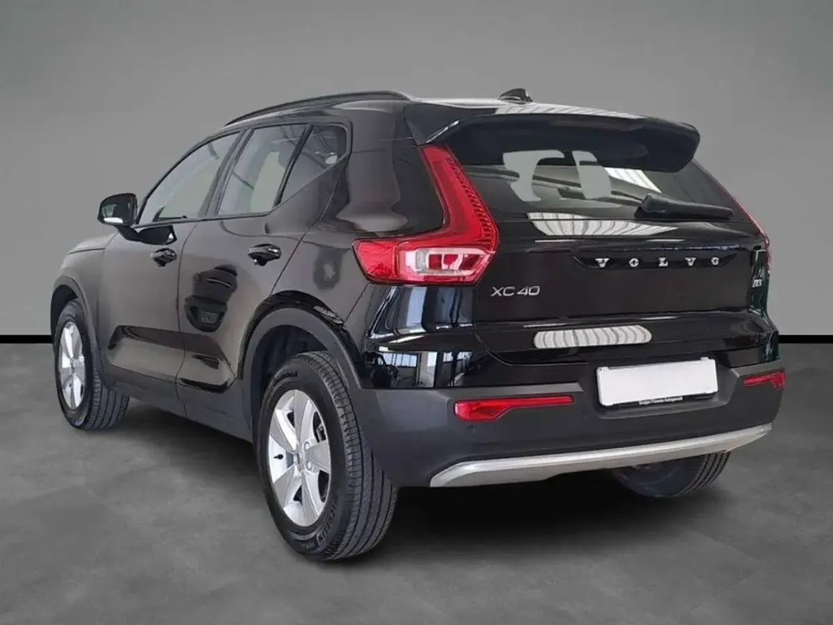 Usata Volvo XC40 163 CV (119 kW) 2022 Nero SUV