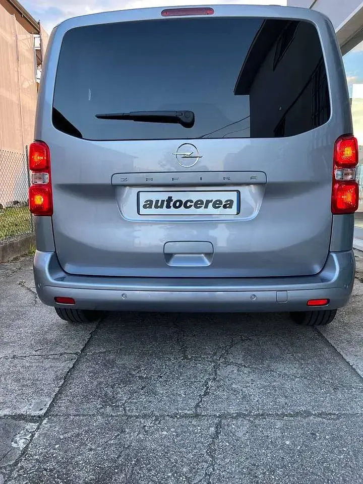 Usata Opel Zafira Life 177 CV (130 kW) 2025 Grigio antracite met. Monovolume