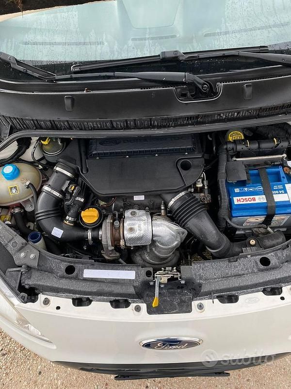 Usata Ford Ka Individual 75 CV (55 kW) 2011 Bianco Berlina