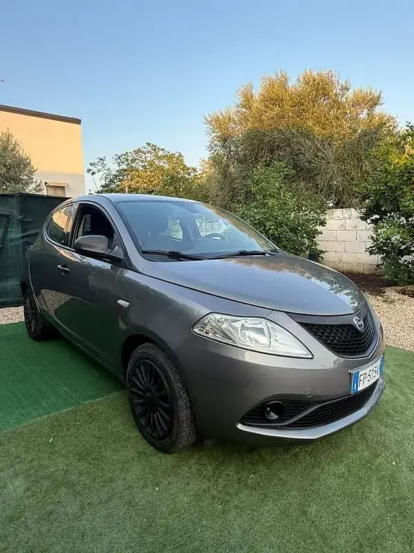 Usata Lancia Ypsilon S 95 CV (69 kW) 2018 Utilitaria