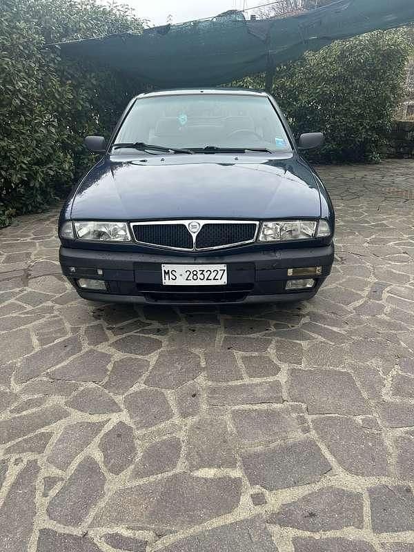 Usata Lancia Delta 75 CV (55 kW) 1993 Utilitaria