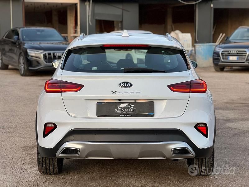 Usata Kia XCeed 136 CV (100 kW) 2021 Bianco SUV