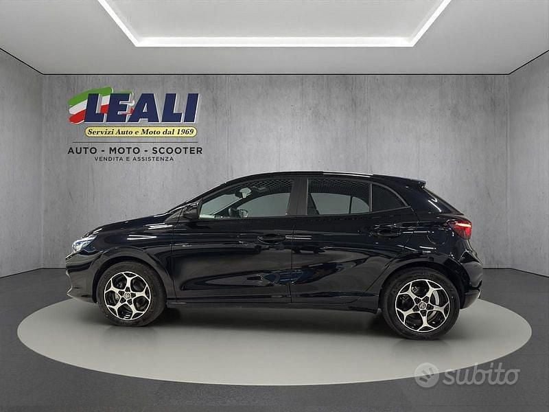 Usata MG MG3 Comfort 194 CV (142 kW) 2024 Nero Utilitaria