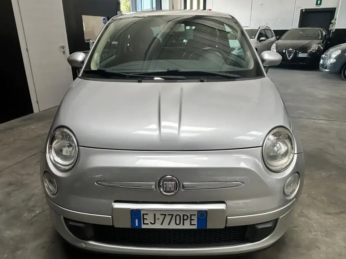 Usata Fiat 500 69 CV (50 kW) 2011 Argento Utilitaria