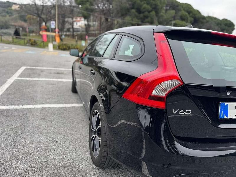Usata Volvo V60 Momentum 114 CV (83 kW) 2014 Station wagon