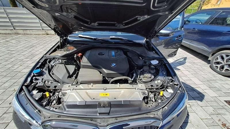 Usata BMW 330e Sport Line 184 CV (135 kW) 2020 Berlina