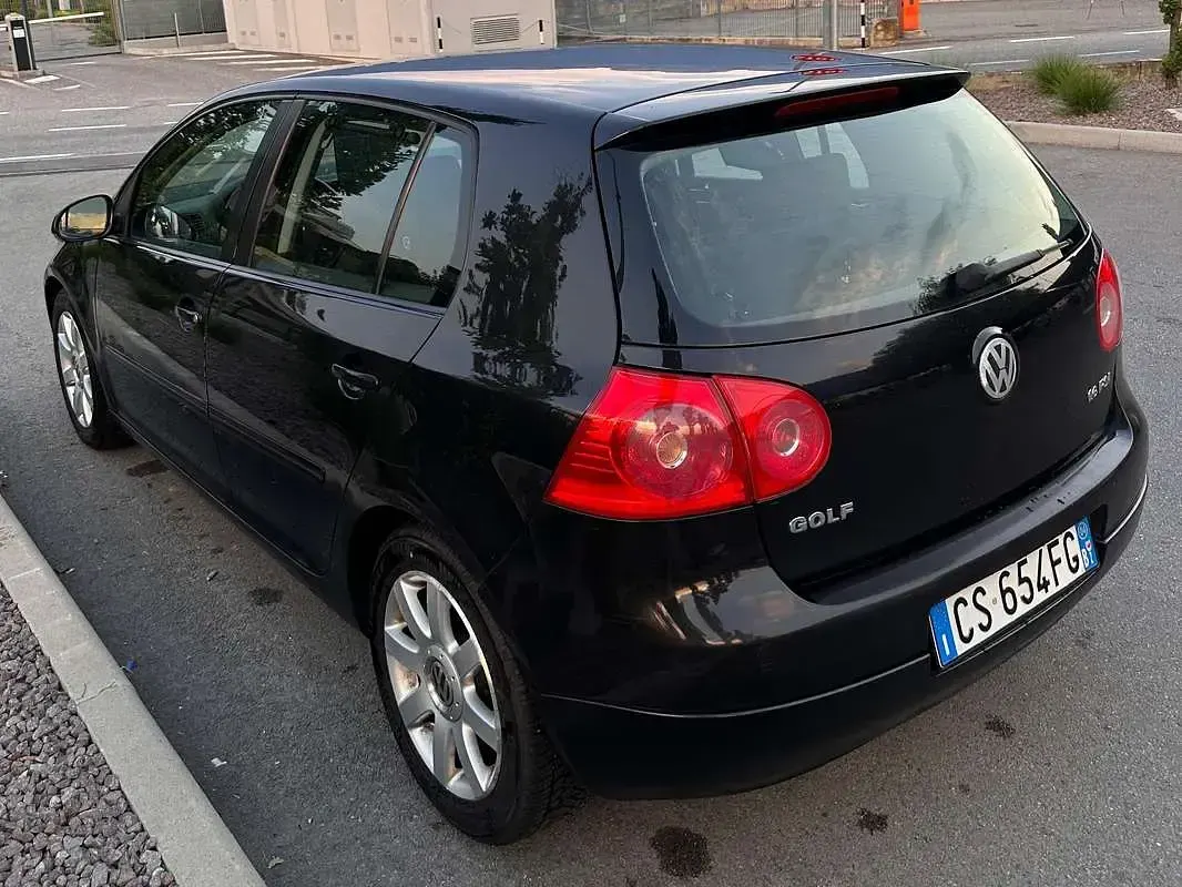 Usata VW Golf IV Sportline 116 CV (85 kW) 2004 Nero Berlina