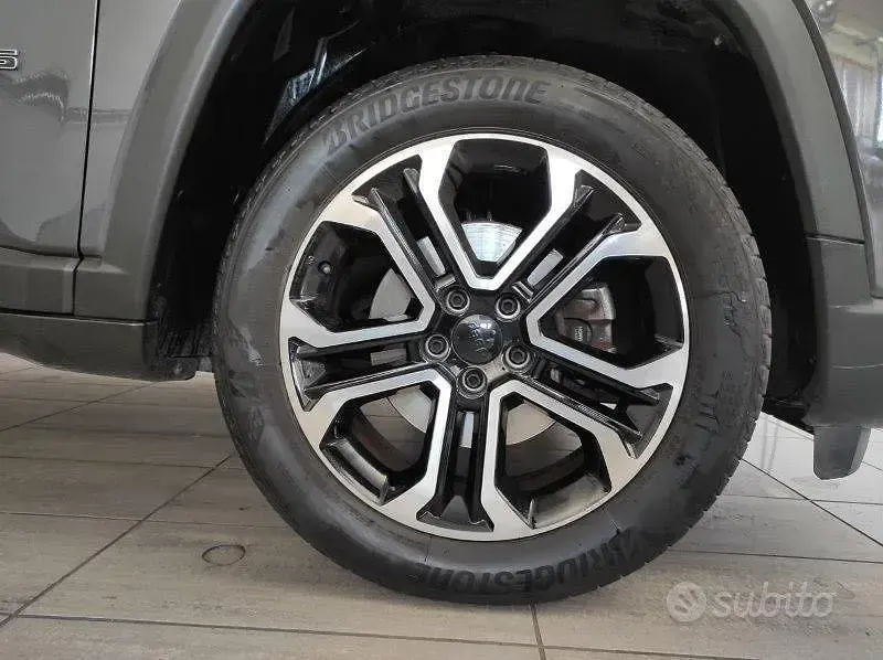 Usata Jeep Compass Limited 131 CV (96 kW) 2022 Grigio SUV