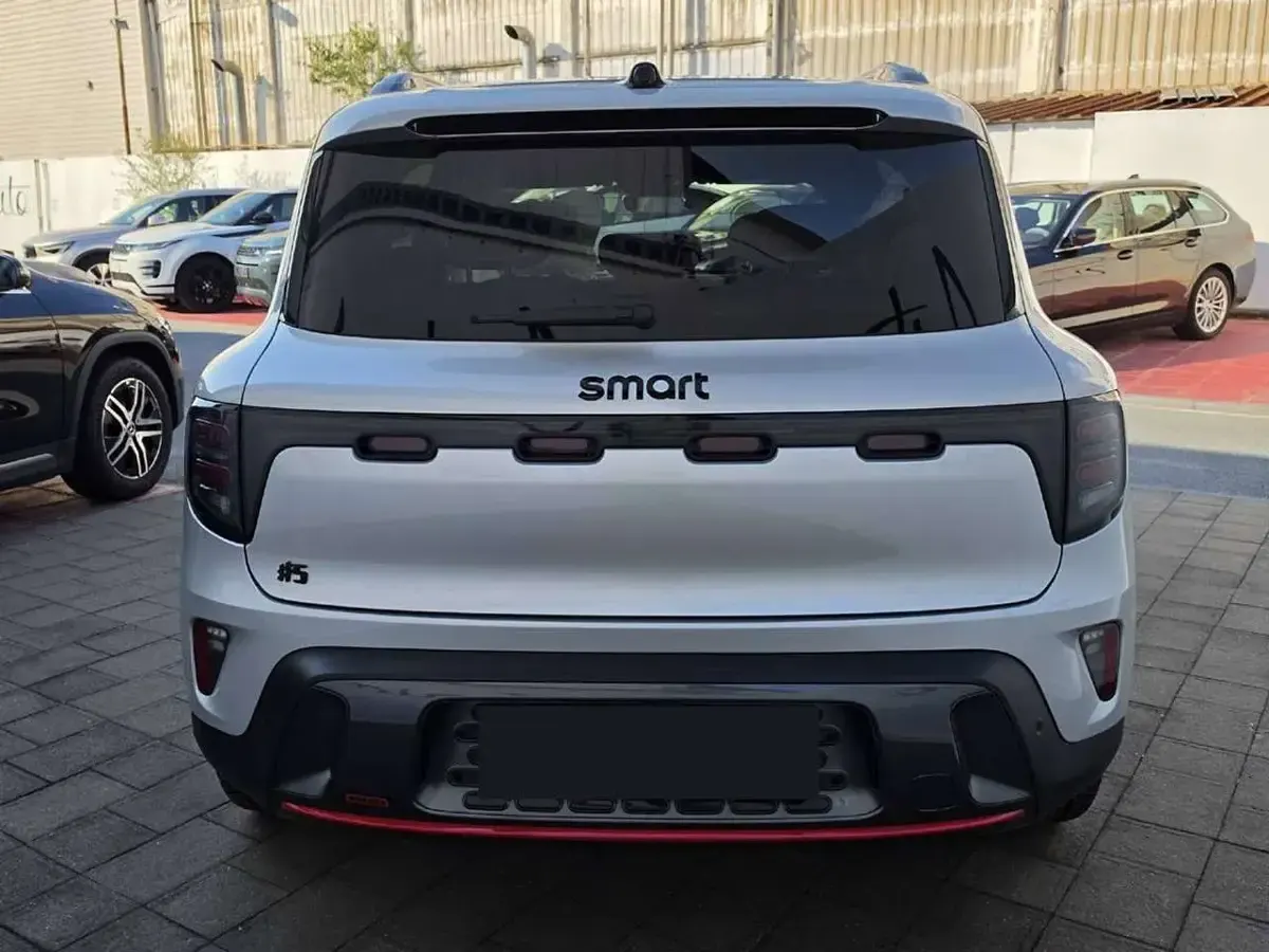 Usata Smart #5 Brabus 475 kW (646 CV) 2025 Argento SUV