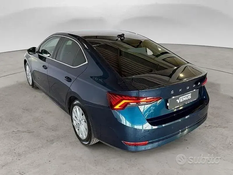 Usata Skoda Octavia Style 150 CV (110 kW) 2024 Blu Berlina