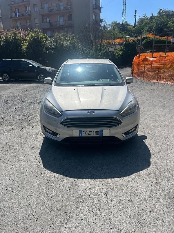 Usata Ford Focus Titanium 120 CV (88 kW) 2017 Argento Station wagon