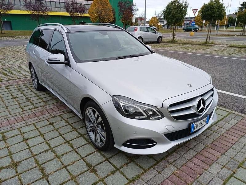 Usata Mercedes E250 Premium 204 CV (150 kW) 2014 Argento Station wagon