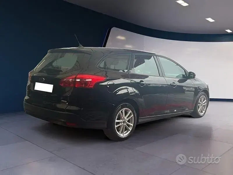 Usata Ford Focus S 125 CV (91 kW) 2017 Nero Station wagon