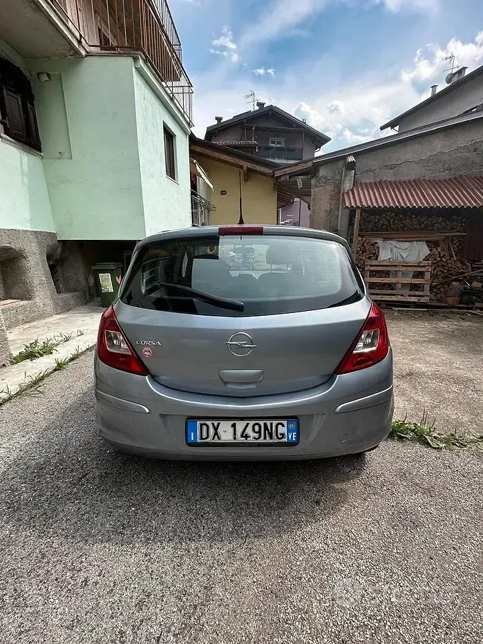 Usata Opel Corsa 80 CV (58 kW) 2009 Grigio Utilitaria