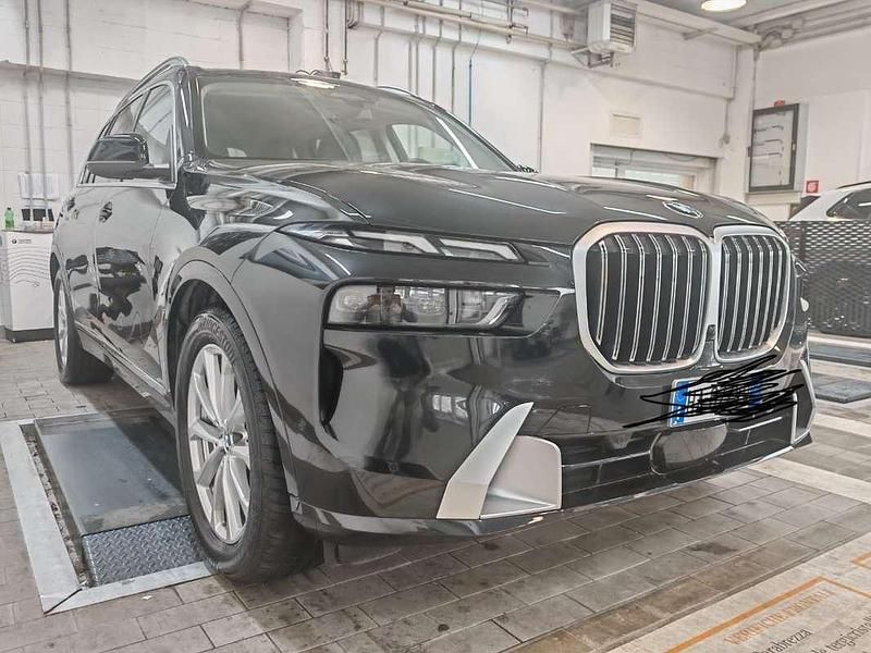 Usata BMW X7 340 CV (250 kW) 2024 SUV