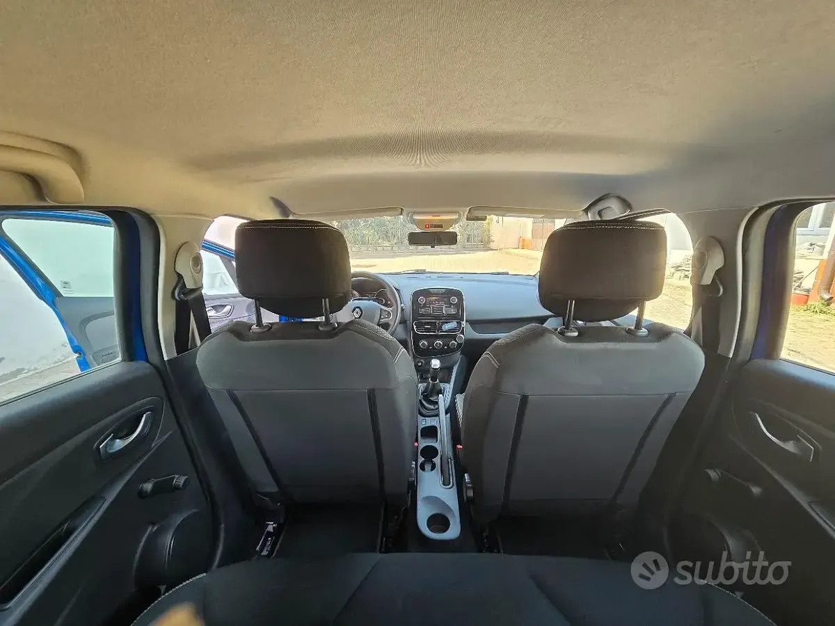 Usata Renault Clio 75 CV (55 kW) 2018 Bluazzurro Utilitaria
