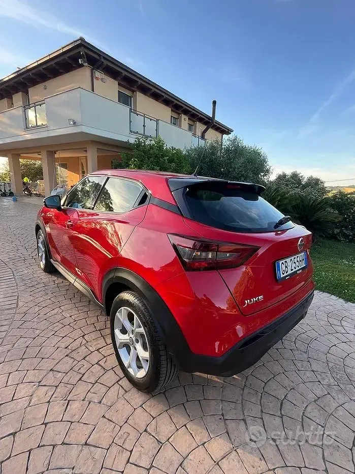 Usata Nissan Juke 117 CV (86 kW) 2020 Rosso SUV