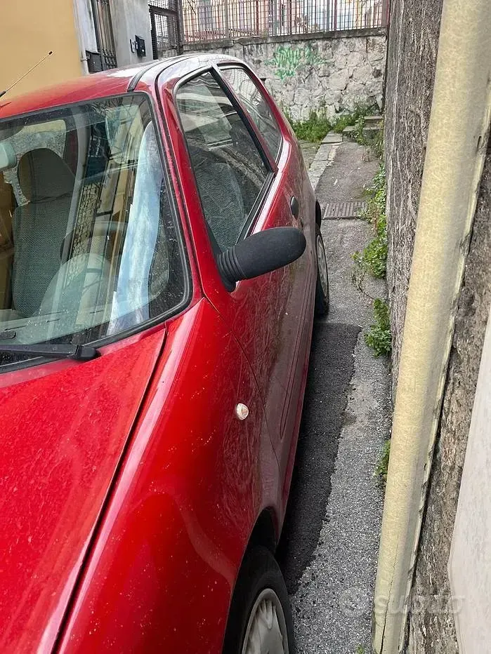 Usata Fiat 600 54 CV (39 kW) 2009 Rosso Utilitaria