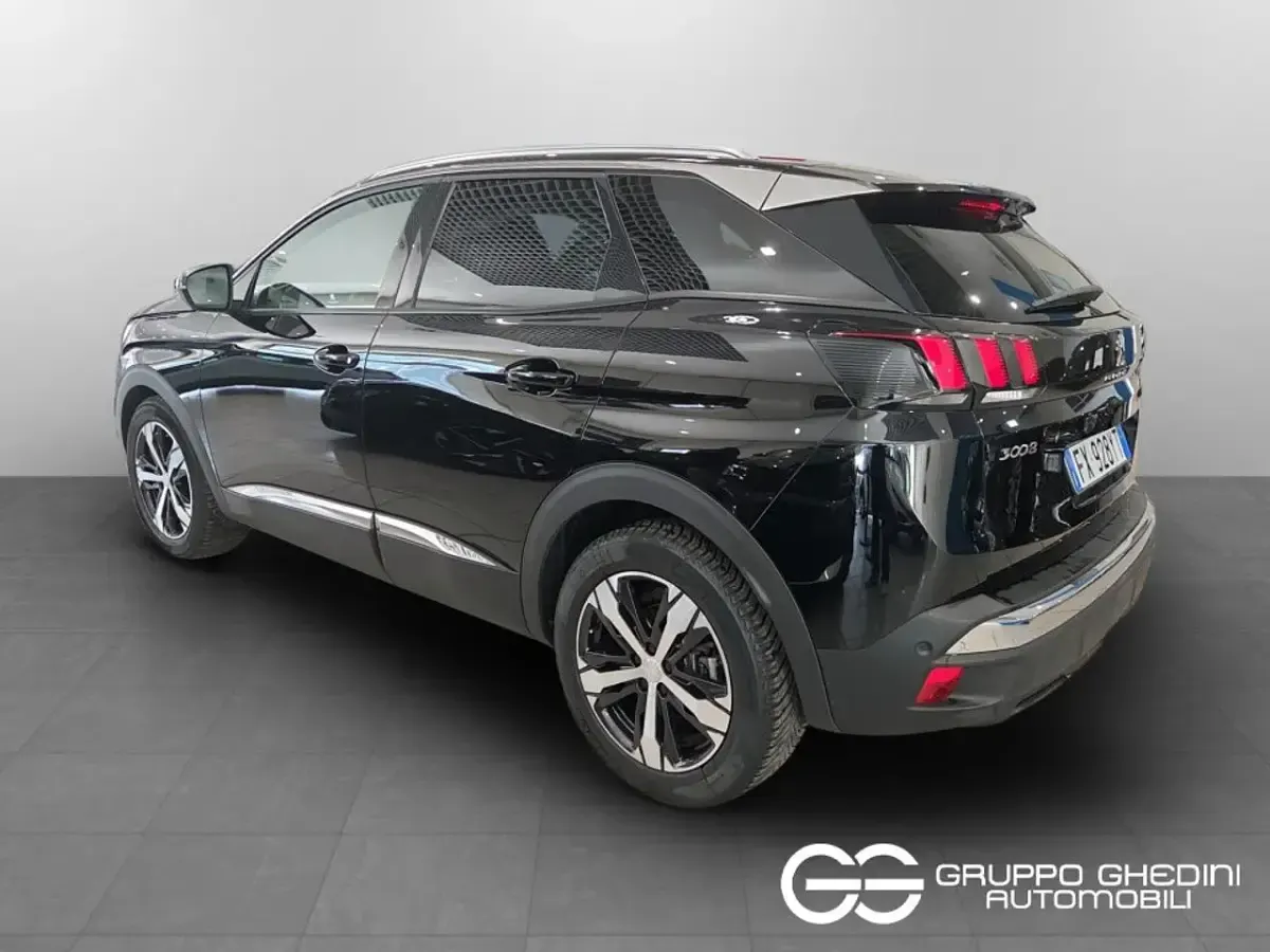 Usata Peugeot 3008 Allure 131 CV (96 kW) 2019 Nero SUV