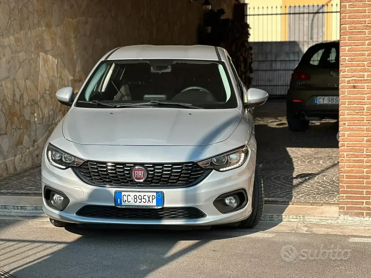 Usata Fiat Tipo 95 CV (69 kW) 2020 Grigio Berlina