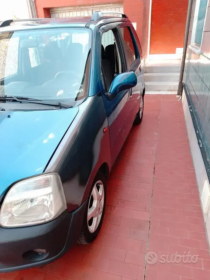 Usata Opel Agila 60 CV (44 kW) 2004 Bluazzurro Monovolume