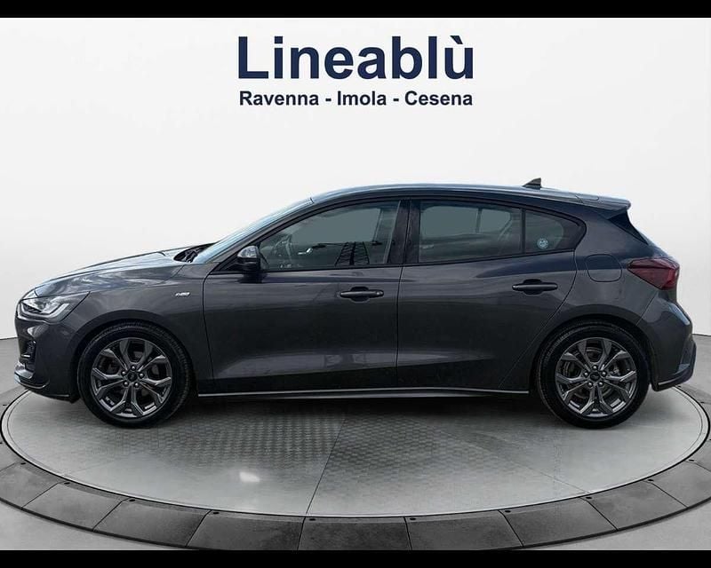 Usata Ford Focus ST-Line 120 CV (88 kW) 2022 Nero Utilitaria