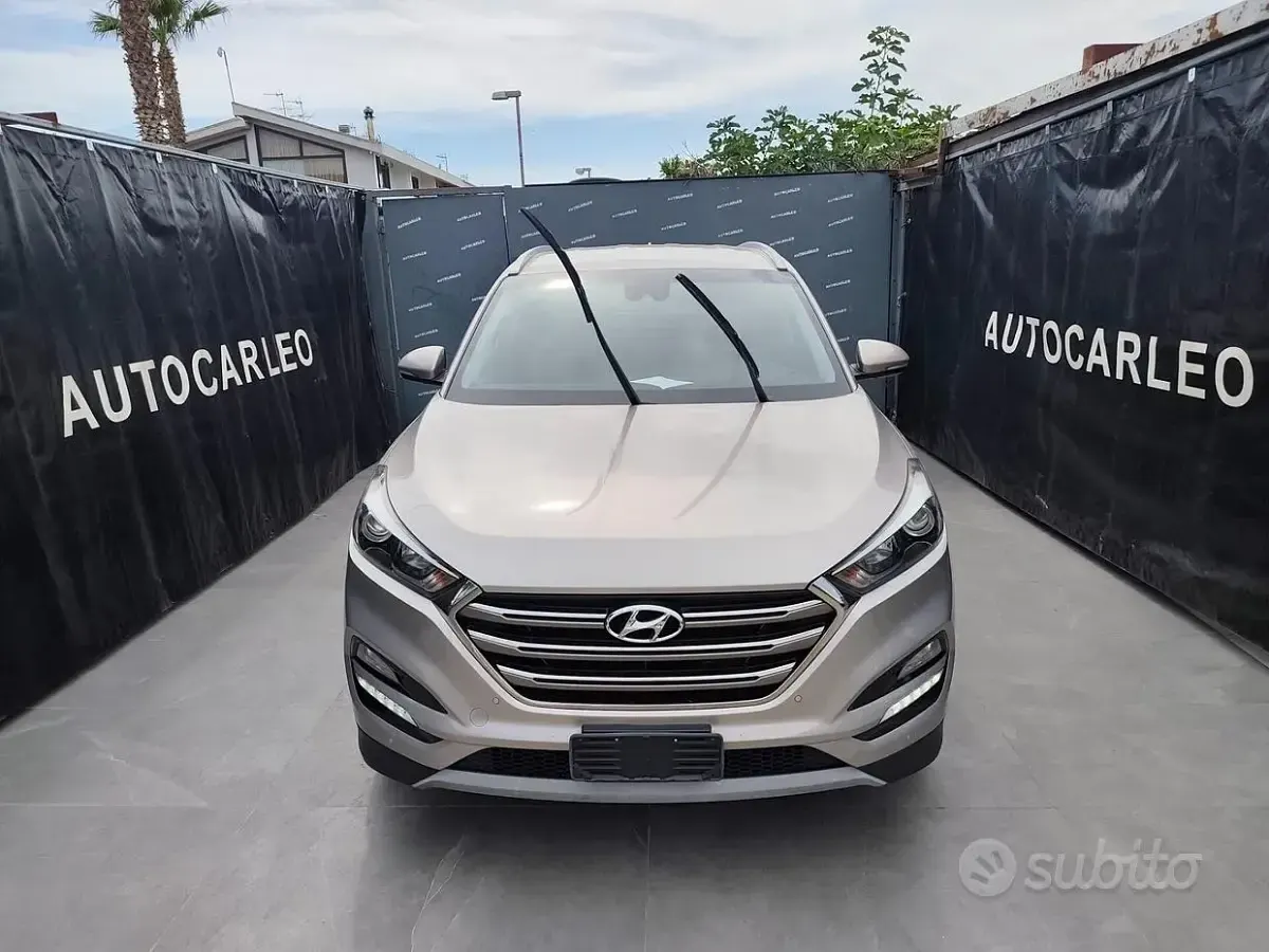 Usata Hyundai Tucson Xpossible 116 CV (85 kW) 2016 Grigio SUV