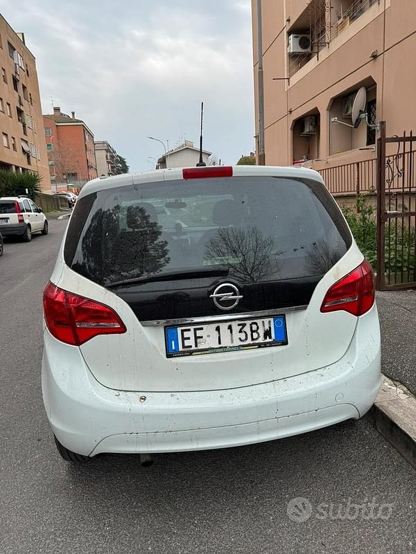 Usata Opel Meriva 95 CV (69 kW) 2010 Bianco Monovolume