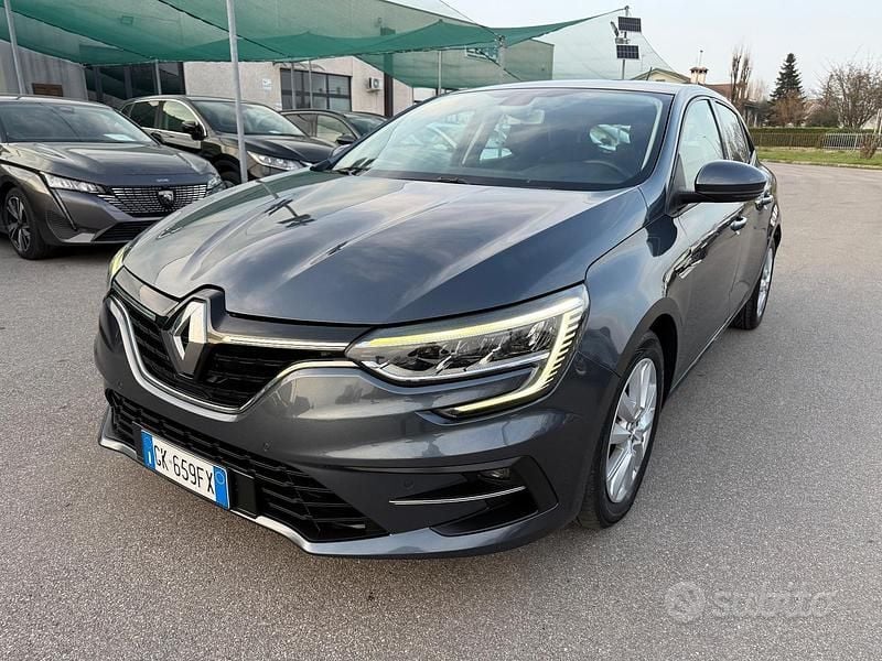 Usata Renault Mégane IV Equilibre 116 CV (85 kW) 2022 Grigio Berlina