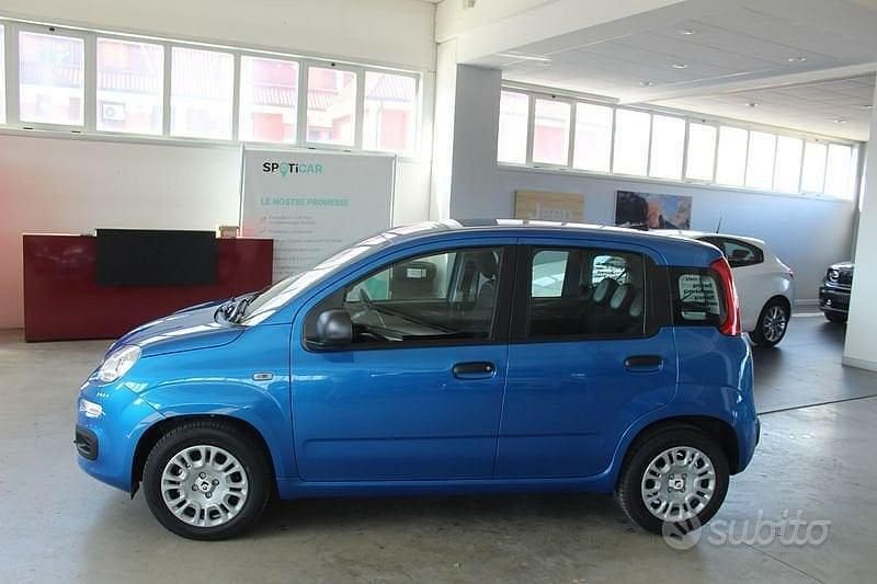 Nuova Fiat Panda Icon 70 CV (51 kW) 2025 Blu Utilitaria