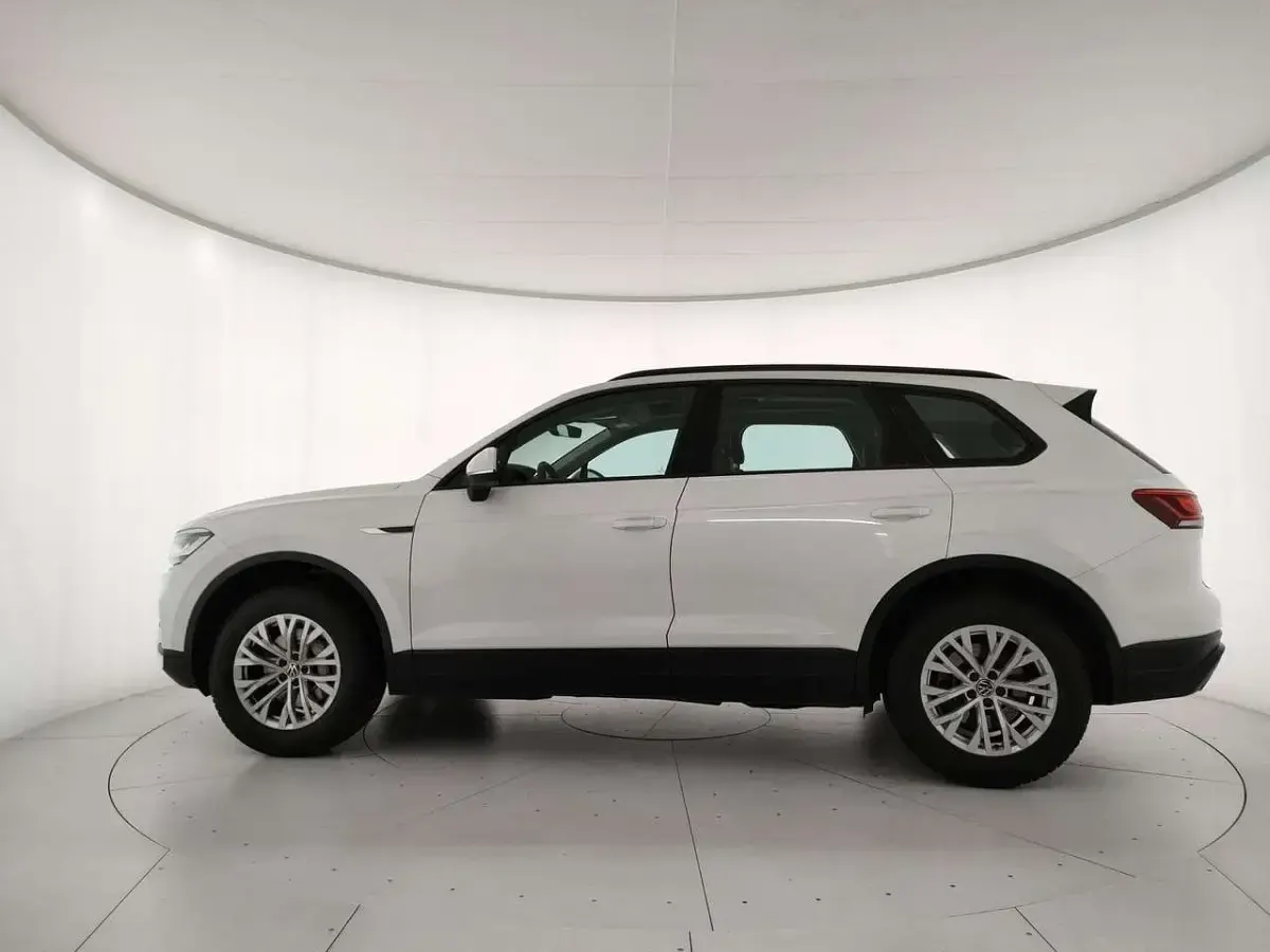Usata VW Touareg 231 CV (169 kW) 2022 0q pure white SUV