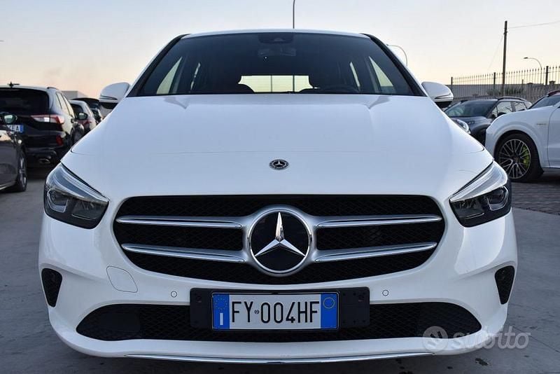 Usata Mercedes B180 116 CV (85 kW) 2019 Bianco Monovolume