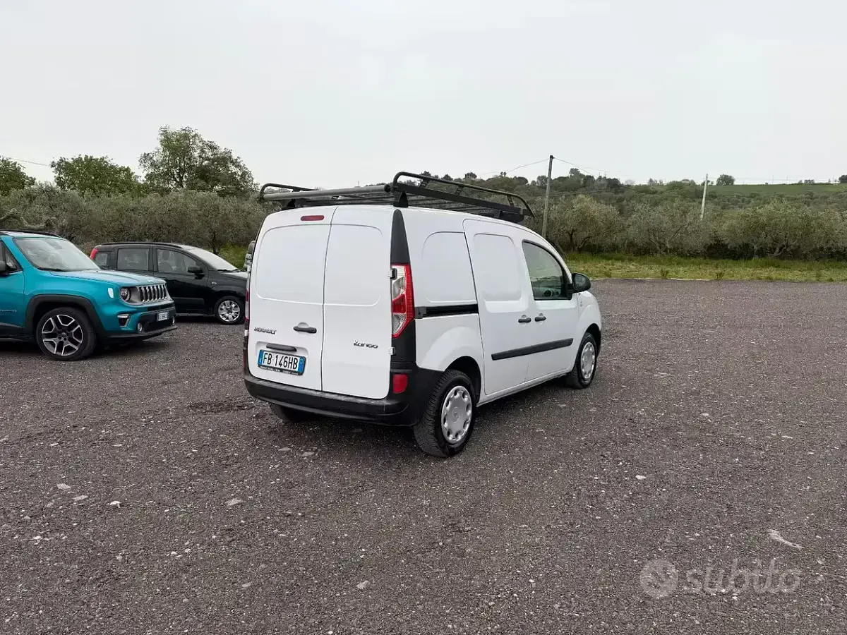 Usata Renault Kangoo 75 CV (55 kW) 2015 Bianco Monovolume