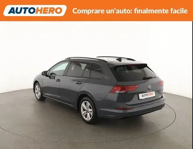 Usata VW Golf VIII Life 110 CV (80 kW) 2021 Grigio Station wagon