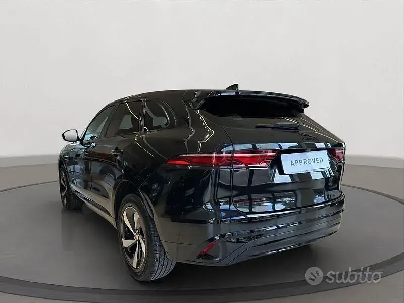 Usata Jaguar F-Pace R-Dynamic 404 CV (297 kW) 2024 Nero SUV