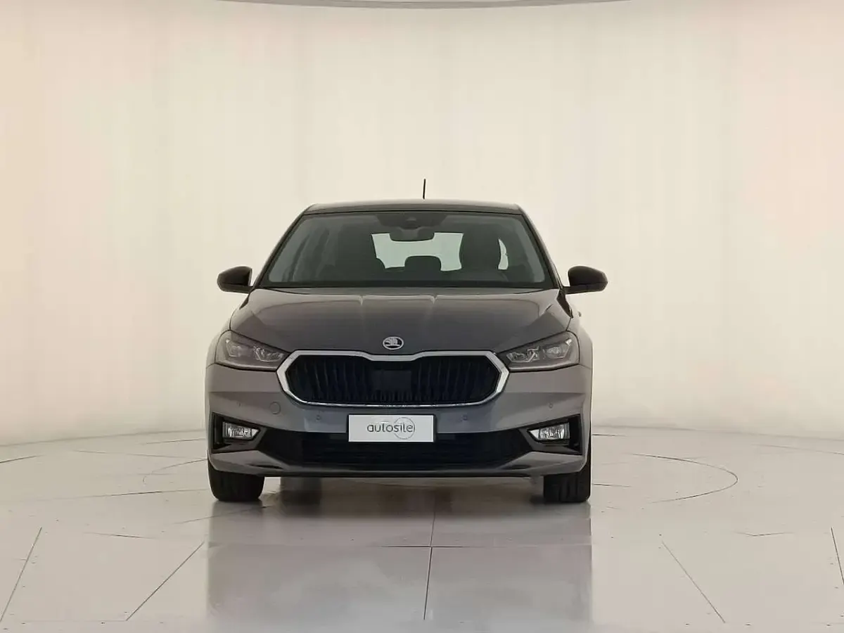 Usata Skoda Fabia Style 110 CV (80 kW) 2022 Grigio scuro met Utilitaria