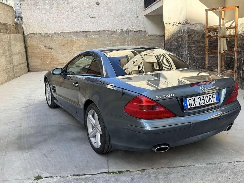 Begagnad Mercedes SL500 306 HK (225 kW) 2001 Blå Cab