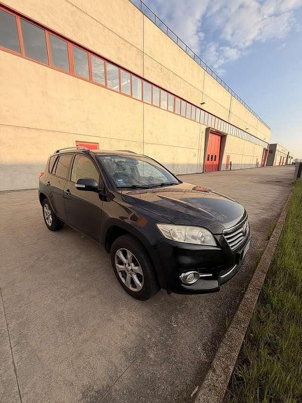 Usata Toyota RAV4 150 CV (110 kW) 2010 SUV