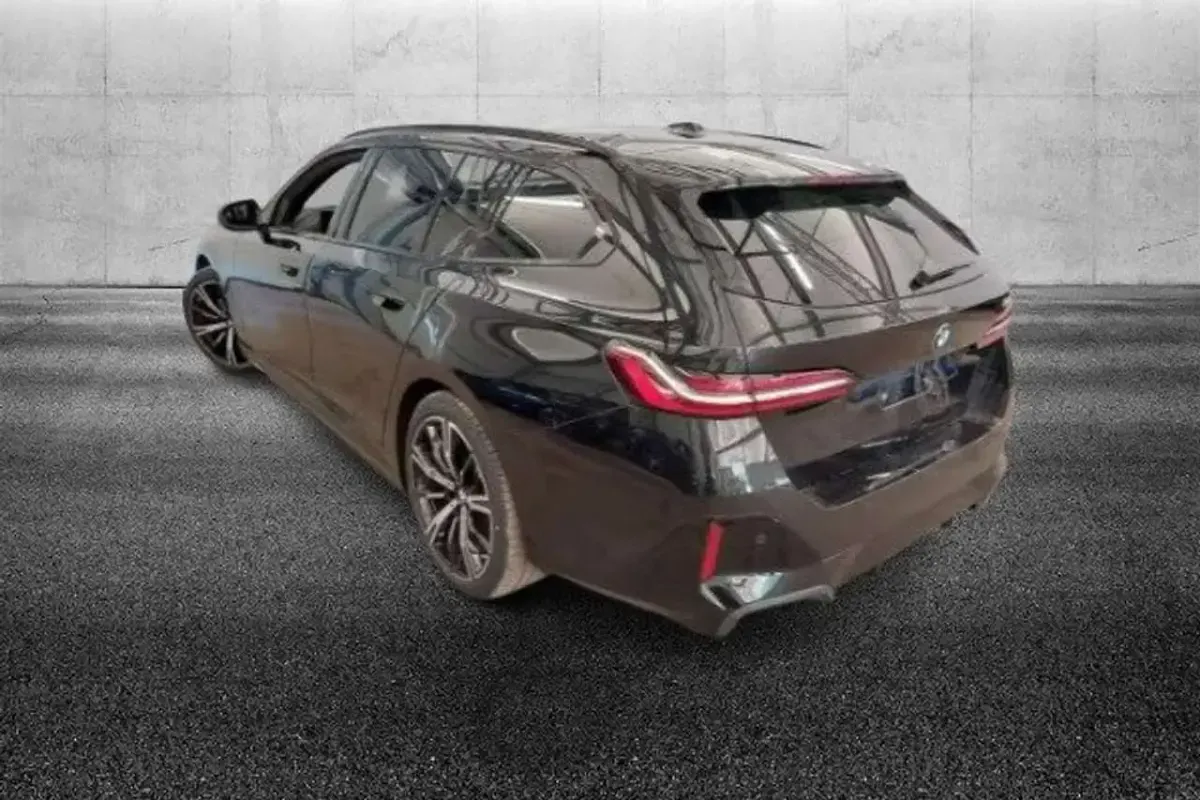 Usata BMW 520 M Sport 197 CV (144 kW) 2025 Nero Station wagon
