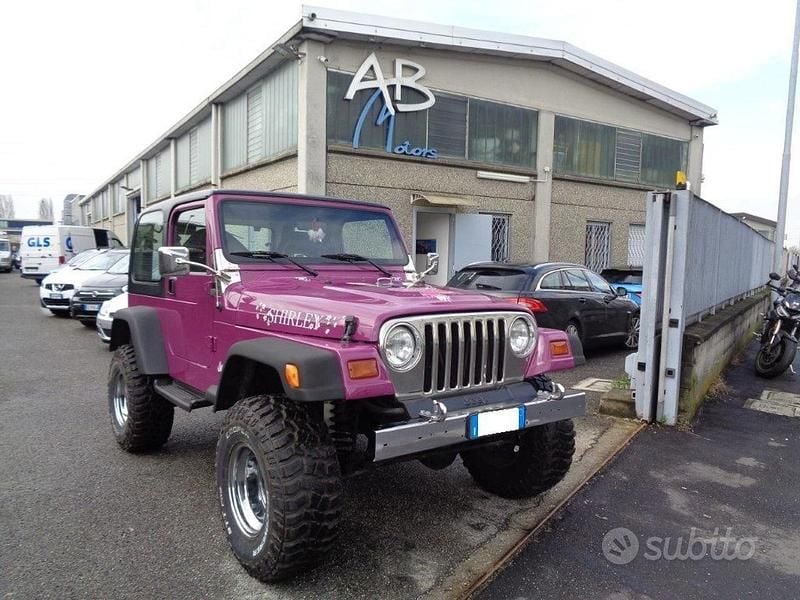 Usata Jeep Wrangler 177 CV (130 kW) 1997 Altro pastello SUV