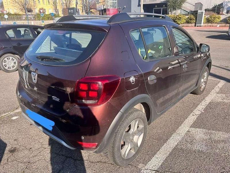 Usata Dacia Sandero Stepway 90 CV (66 kW) 2017 Berlina