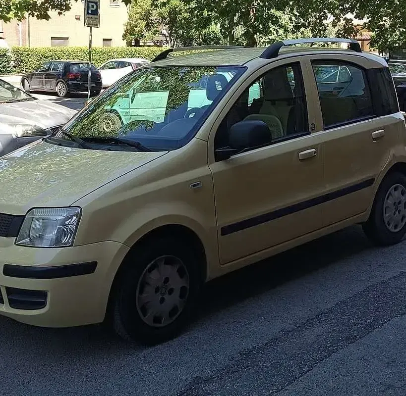 Usata Fiat Panda Active 69 CV (50 kW) 2011 Utilitaria