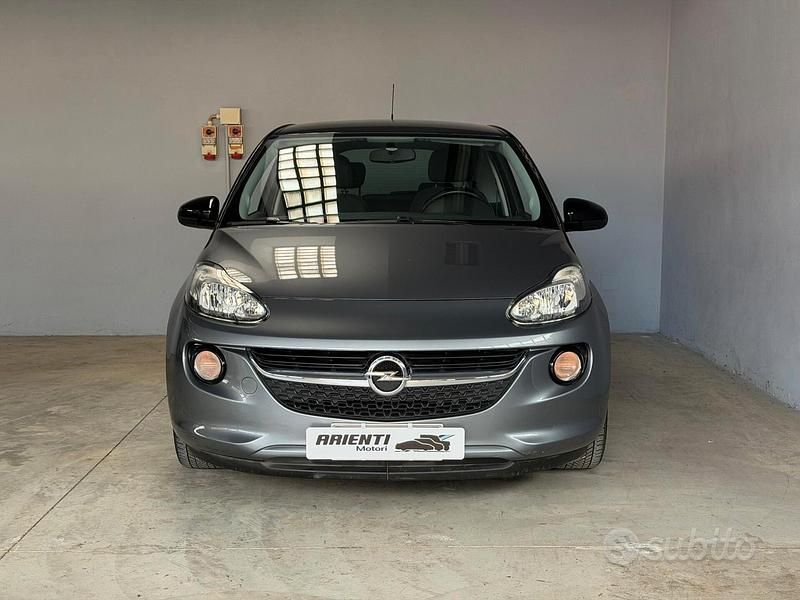 Usata Opel Adam Glam 70 CV (51 kW) 2017 Grigio Utilitaria