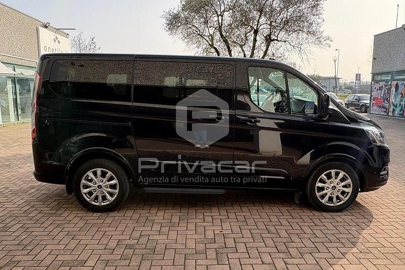 Usata Ford Tourneo 131 CV (96 kW) 2023 Nero Monovolume