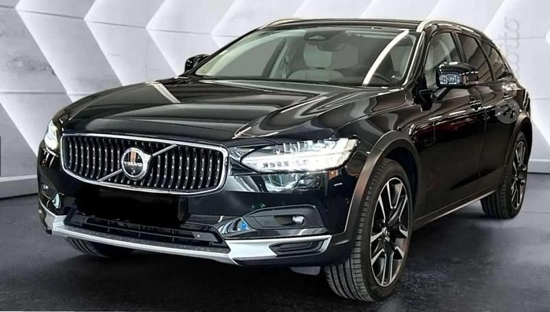 Usata Volvo V90 CC Business Edition 250 CV (183 kW) 2023 Nero Station wagon