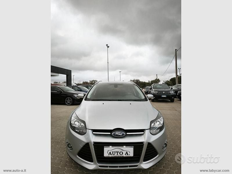 Usata Ford Focus Titanium 116 CV (85 kW) 2013 Grigio Station wagon