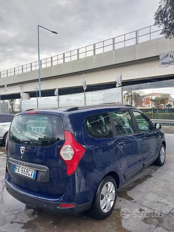 Usata Dacia Lodgy 101 CV (74 kW) 2017 Blu Monovolume