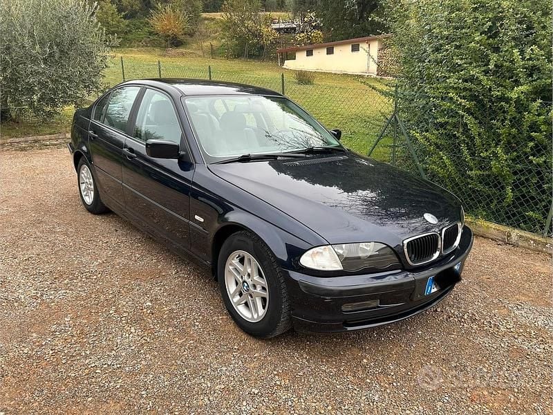 Usata BMW 320 136 CV (100 kW) 2000 Blu Berlina